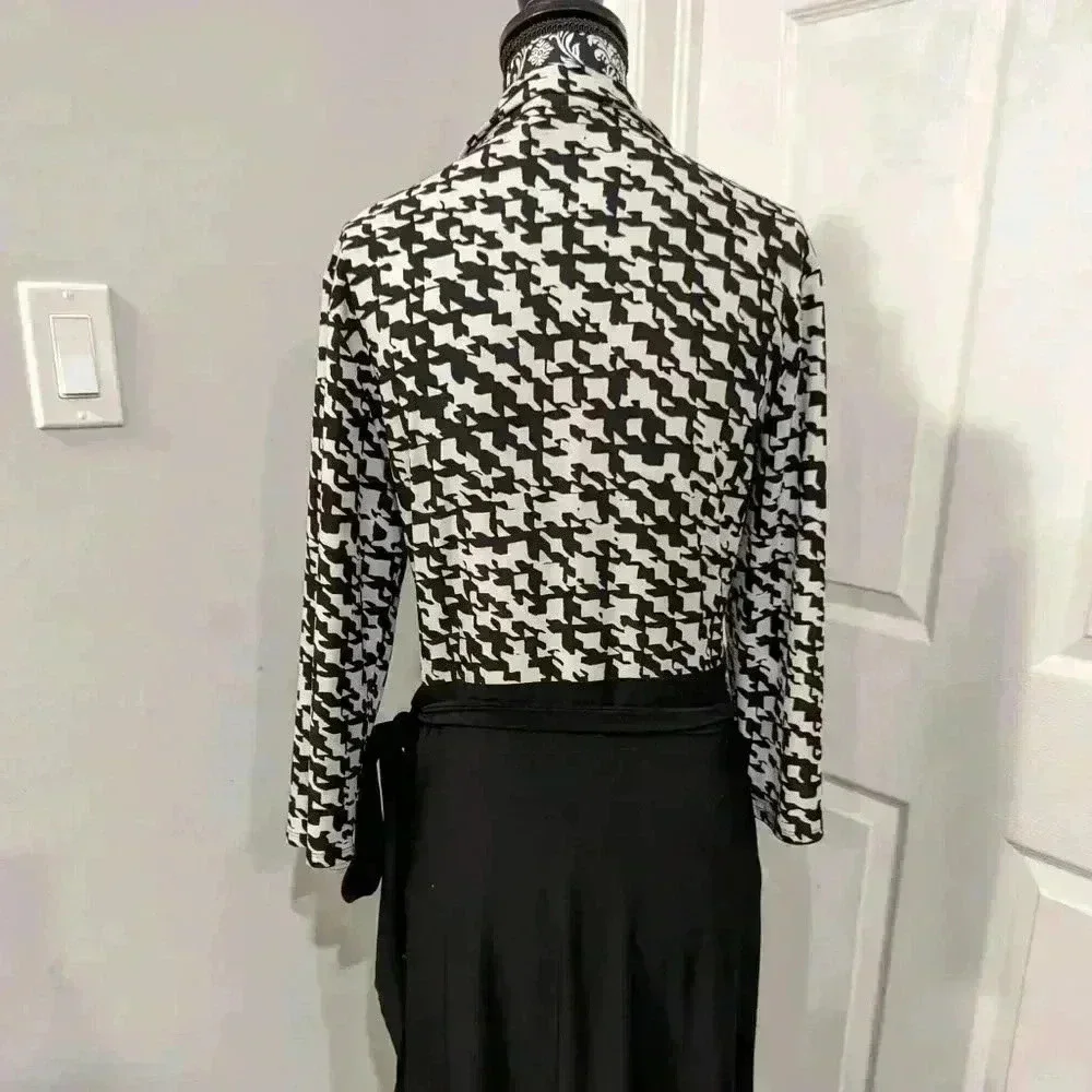 Frank  Lyman dress - Picture 4 of 4